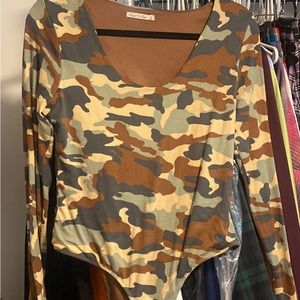 Women’s large fatigue bodysuit!